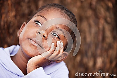 Criança Africana Sonhadora