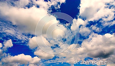 nuvens-azuis-brilhantes-thumb123387.jpg